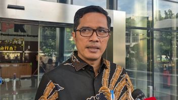 Today, The KPK Examines Febri Diansyah In The Harun Masiku Case