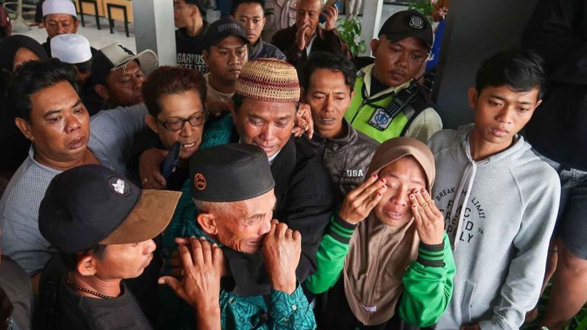 arnas kerah 9 navires trouvant 38 passagers du navire Tunu Pratama Jaya coulé
