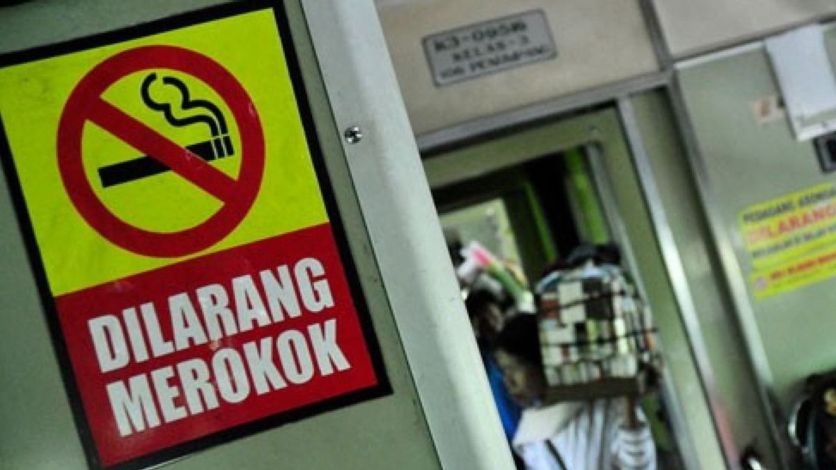 Janji Ahok Hilangkan Ruangan Merokok di Mal dalam Memori Hari Ini, 3 Mei 2013