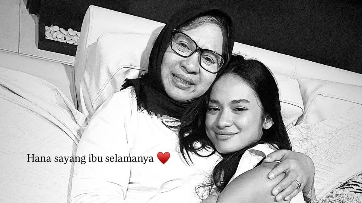 Berita Duka, Ibunda Hana Malasan Meninggal Dunia