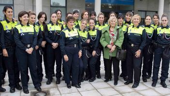 Spain's Supreme Court Says 'Shorter' Woman Can Join Police