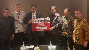 OJK Serahkan Donasi Rp750 Juta untuk Korban Gempa Cianjur
