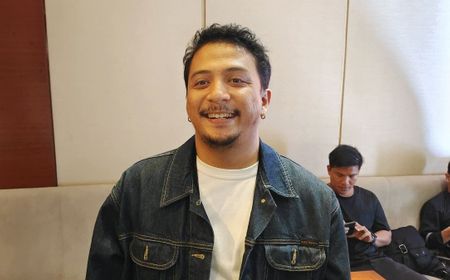 Selalu Gagal Bawa Pulang Piala, Sal Priadi Pede Menang di AMI Awards 2024?