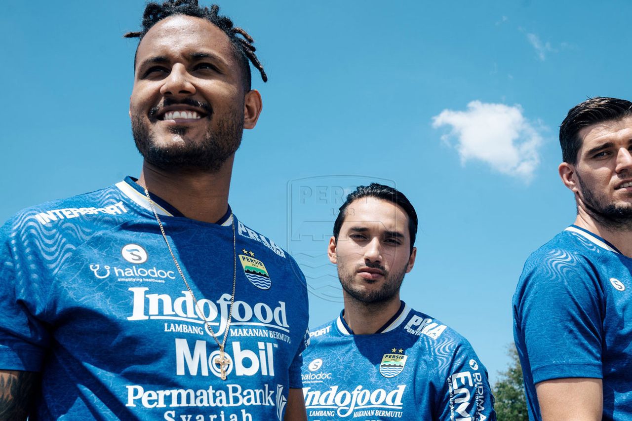 Jersey Persib 2021/2022, Keberagaman Dalam Seragam