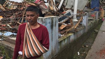Residents of Cianjur Earthquake Victims Are Traumatized Everytime They Hear the Sound of Ruins
