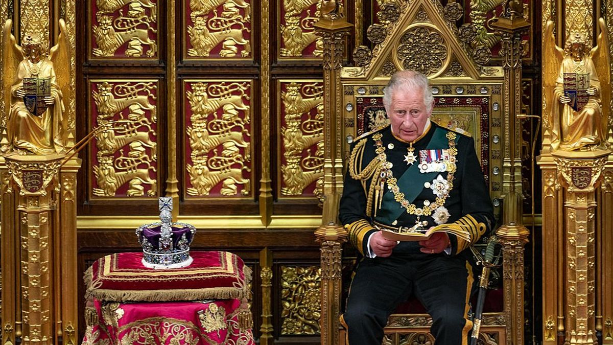Mahkota St Edward Disematkan, Raja Charles III Resmi Jadi Pemimpin Inggris