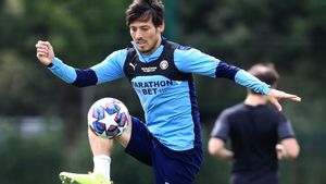 Direktur Olahraga Lazio Sebut David Silva Bukan Pria Sejati