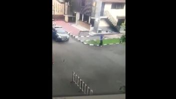 Terroriste Présumé Abattu Par La Police Au Quartier Général De La Police Nationale, A Dû Tenir Une Arme à Feu