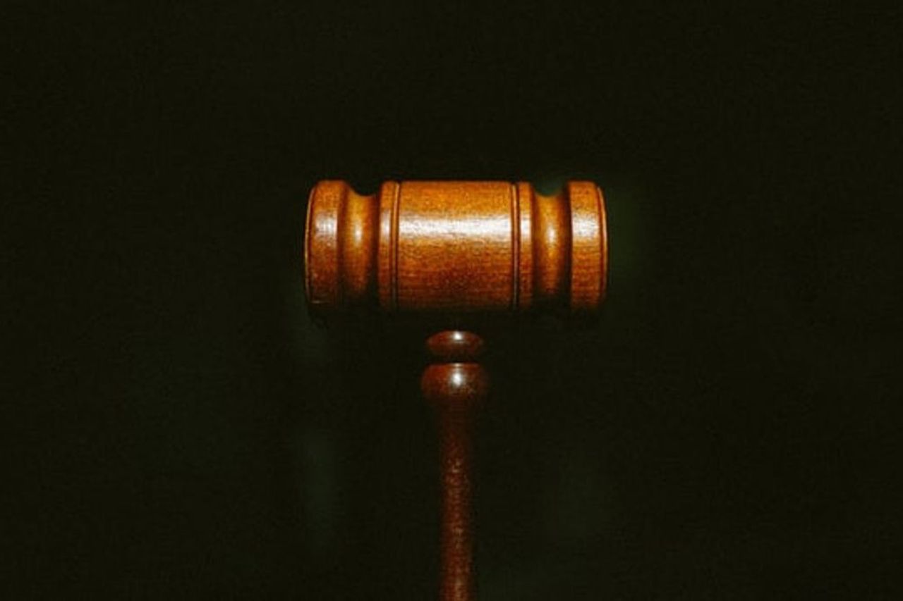 民法事件:インドネシアの出現の歴史に対する理解、制裁