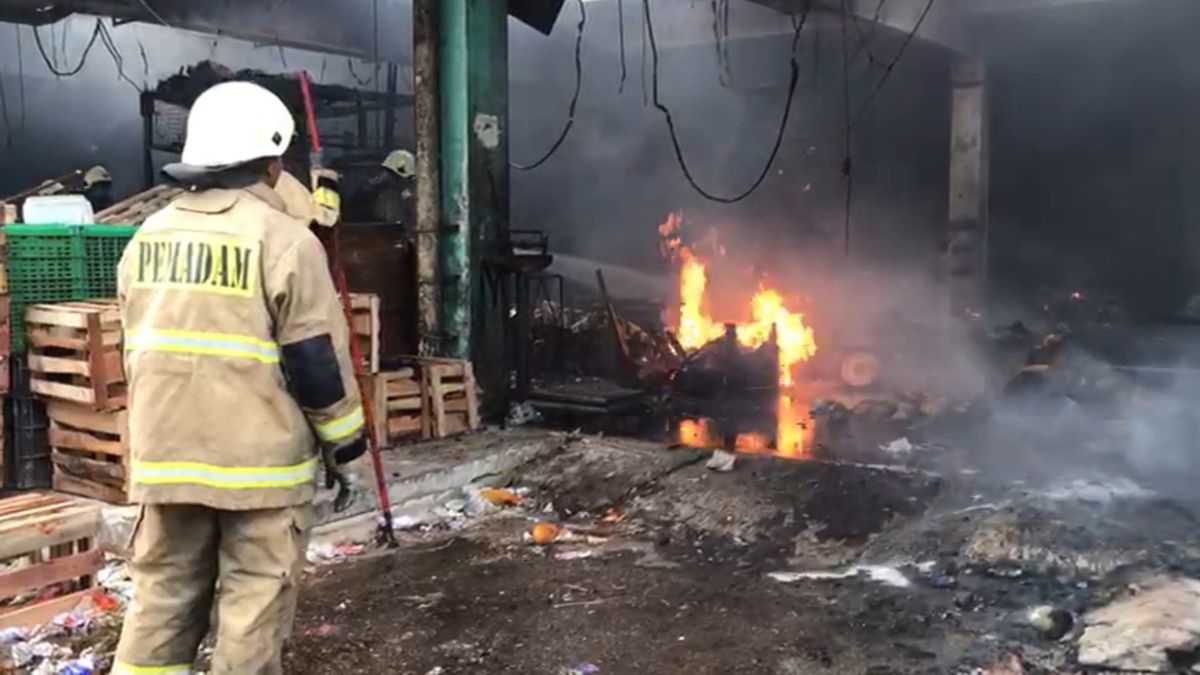 クラマトジャティ中央市場の巨大火災、プラモノ:商人と住民の安全が最優先事項