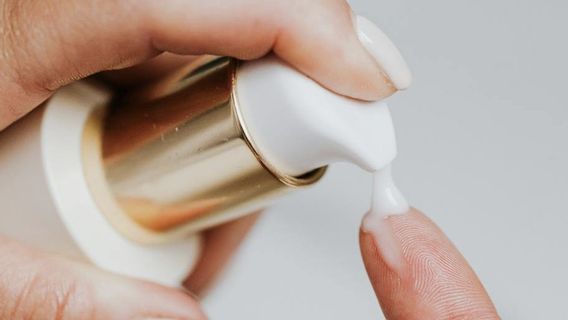 熟知Hexyl-Retinol,一种护肤品成分,可以提高可胶原产量高达200%