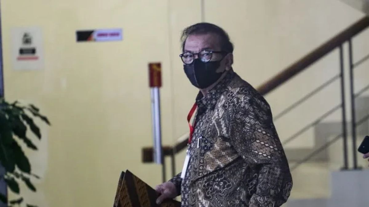 Soekarwo Berlabuh ke Golkar Jadi Wakil Ketua Dewan Pakar