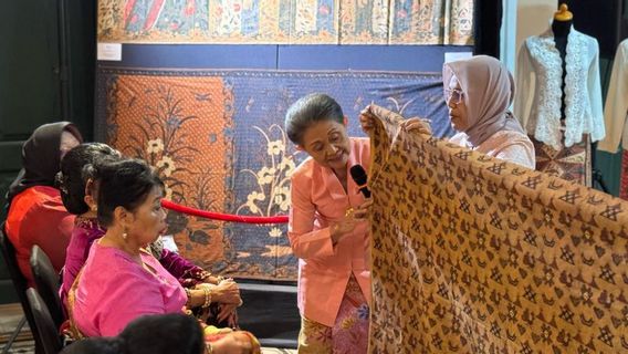 Menilik batik Pesisiran Pantai Utara Jawa dan Kebaya Peranakan