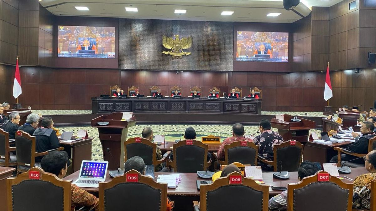 KPUは、アニス・ムハイミンの訴訟は選挙結果紛争とは関係がないと考え、憲法裁判所に拒否するよう求めた。