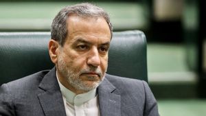 Araghchi Bertolak ke Jenewa Hadiri Putaran Ketiga Negosiasi Nuklir Iran-AS