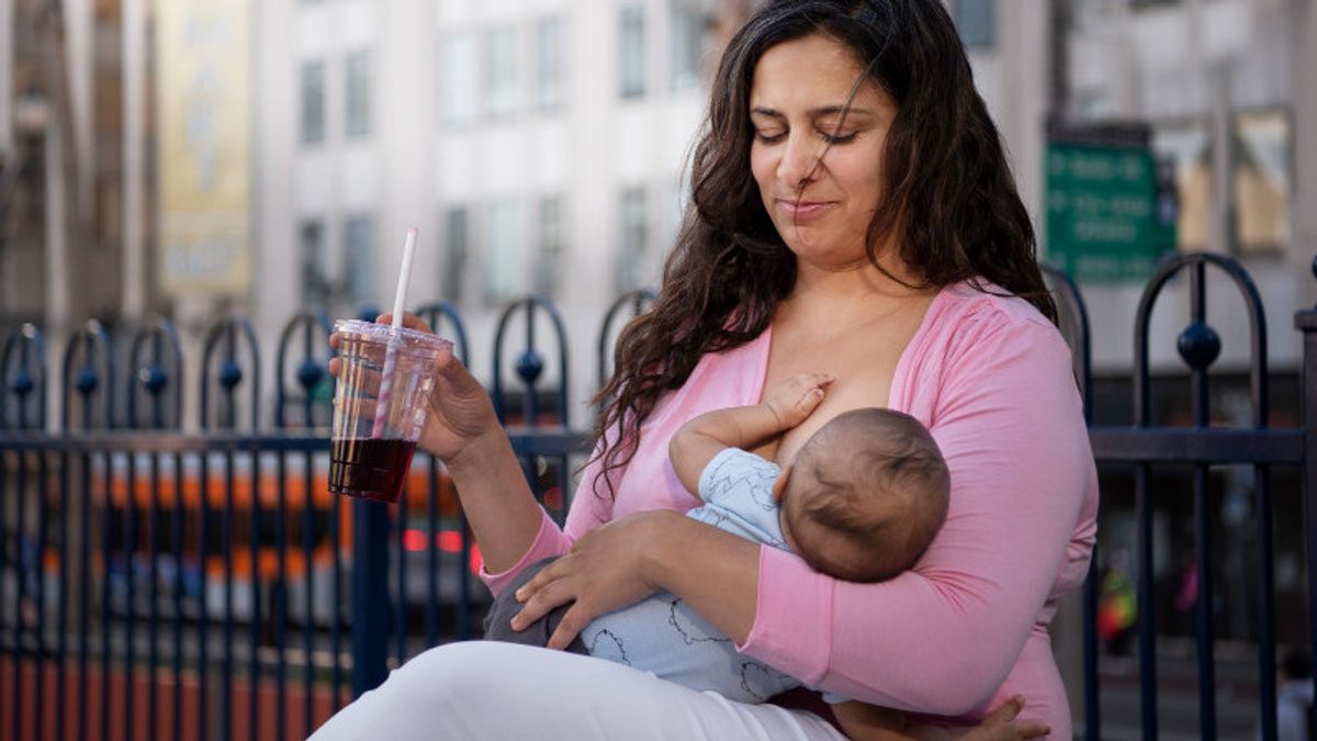 5 Breastfeeding Tips In Public Places So As Not To Be Obstacled And Risi