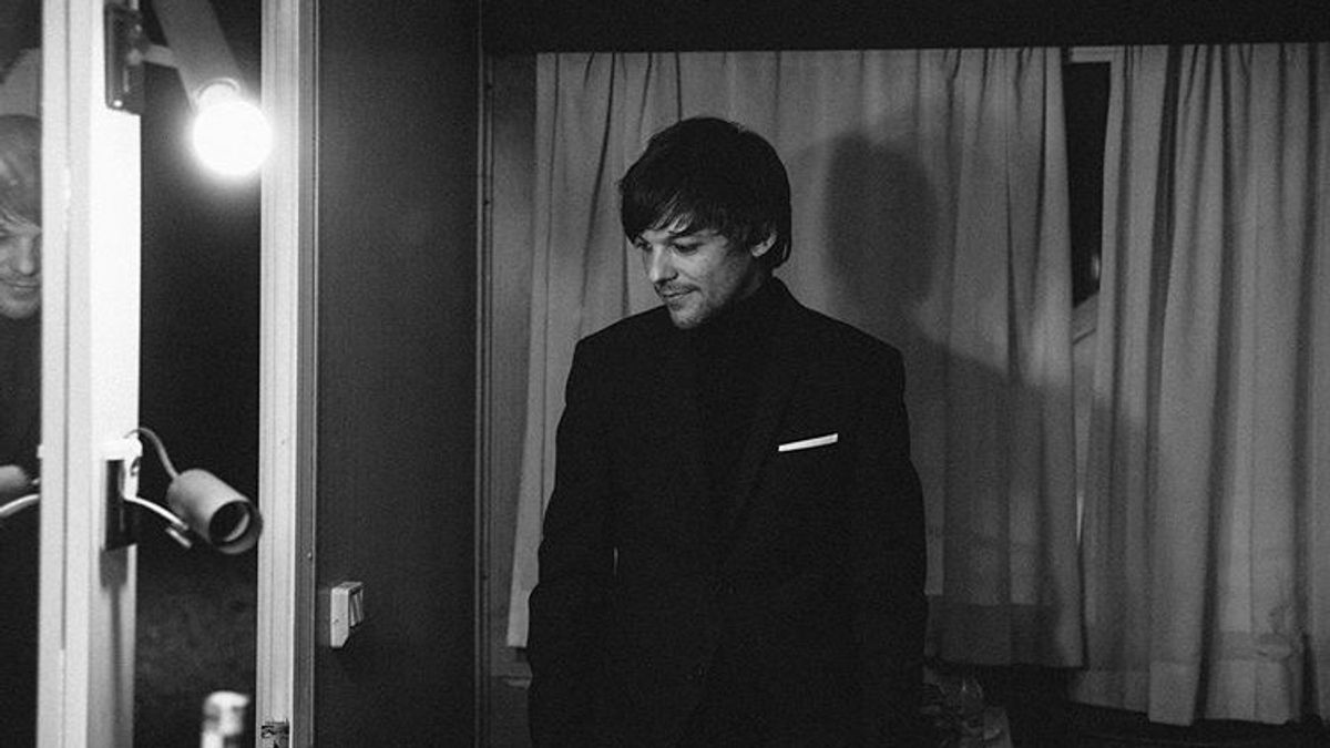 Louis Tomlinson releases acoustic version of 'Two Of Us