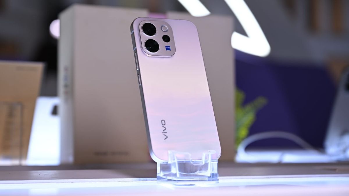 Vivo V70系列在印度尼西亚发布，带200MP相机和军用级耐用性