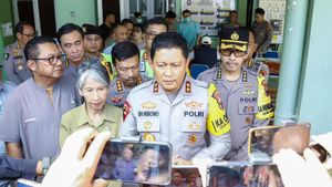 Kapolda Jateng Temui Korban Kecelakaan Tol Krapyak di RS Kariadi