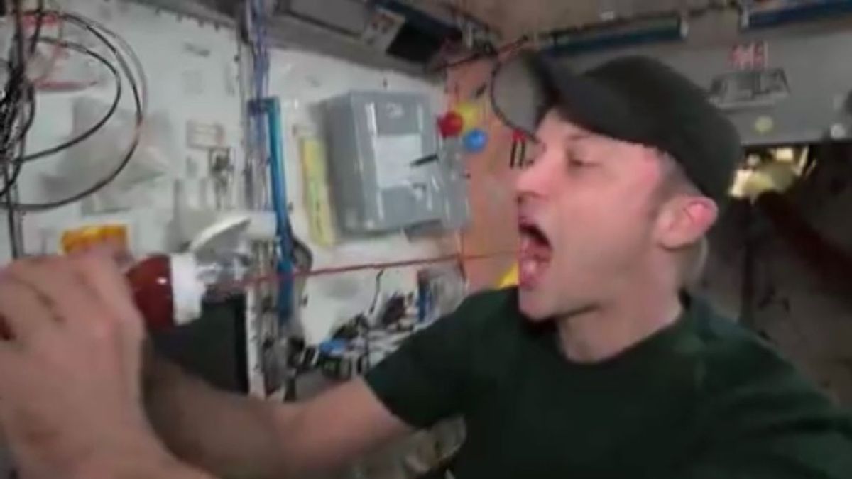 Unique Ways For Astronauts To Eat Tomato Sauce In Space