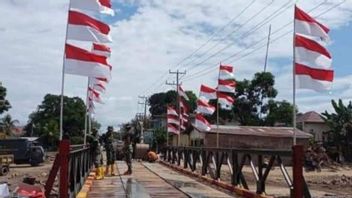 حكومة فلوتيم تتلقى ميزانية بقيمة 5 مليارات روبية لإصلاح الجسر المتضرر بسبب إعصار سيروجا في جزيرة أدونارا