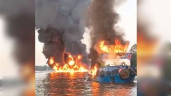 Three Crew Members Burned Due To Tugboat Burned In South Barito, 2 Missing People