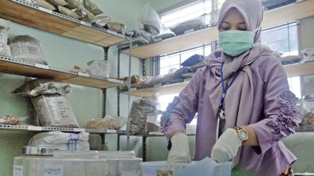 Sistem Pendidikan Kedokteran Perlu Integrasi Agar Obat Herbal Bisa Diresepkan