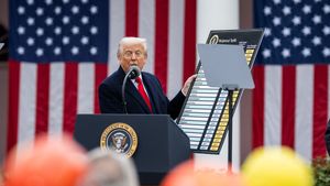 Trump Setuju Gencatan Senjata dengan Iran Selama 2 Pekan Jika Selat Hormuz Dibuka