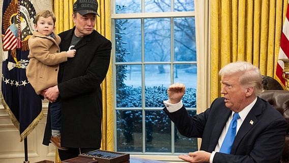 Trump Bantah Elon Musk ‘Dibisiki’ Rencana Perang Militer AS di China