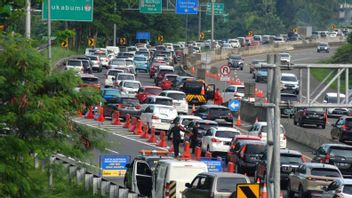 The Peak Of Traffic Jams, 40 Thousand Motorbikes And 50 Thousand Cars Were Recorded