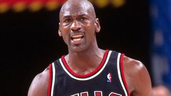 Crazy! This Famous Rapper Of Basketball Fans Turns Down Rp29 Billion From NBA Legend Michael Jordan