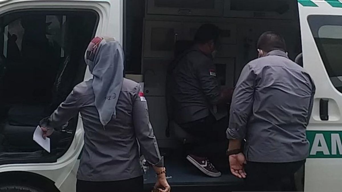 Signalé Par Les Résidents Achat De 12 Voitures D’ambulance Infectieuses Problématiques, Kejati Kalbar Est Intervenu