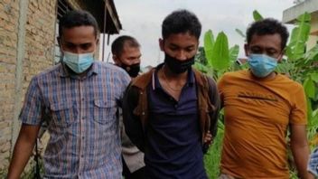 Spontaneously Stabbed The Thief To Death At The Church In Deli Serdang, North Sumatra, This Man Was Arrested By The Police