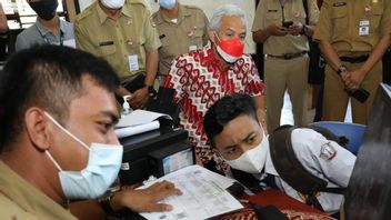 Kompas R&D Survey: Ganjarの当選率は上昇し続け、Prabowoは停滞する傾向がある