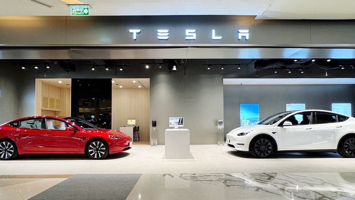 Tesla's Commitment In Thailand, Adds 2nd Showroom Network In Bangkok