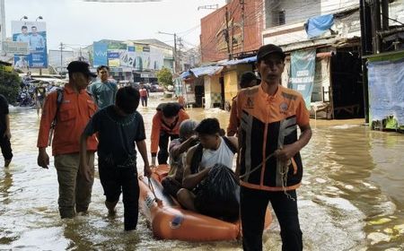 Banjir Kabupaten Bandung: 12.250 Keluarga Terdampak, Ketinggian Air Capai 2 Meter  