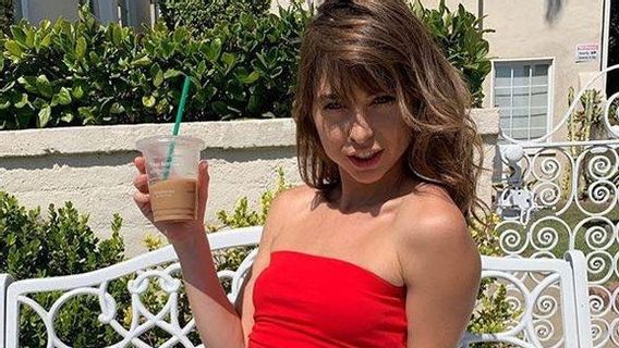 Riley Reid Khawatir Kehilangan Kesempatan Bercinta karena Pilih Pornografi Ketimbang Pacar