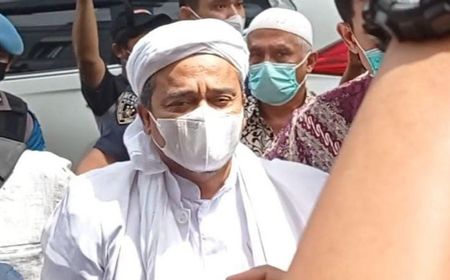 Rizieq Shihab Teken Perjanjian Patuhi Prokes saat Sidang Tatap Muka