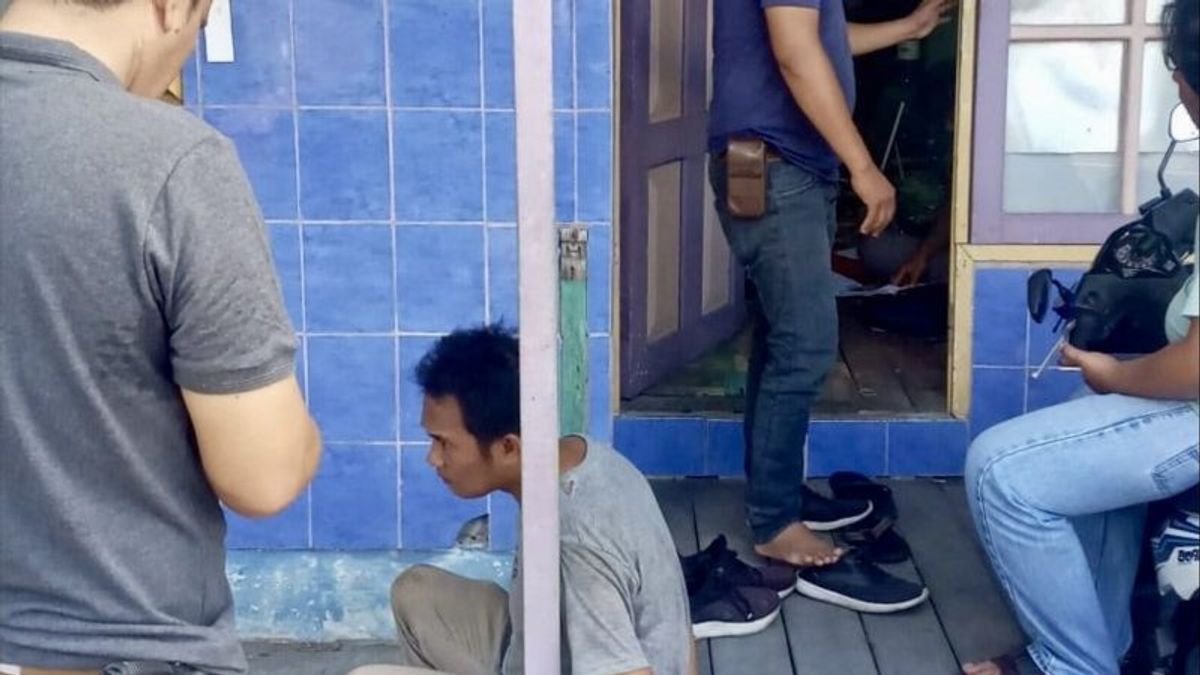 Pas jera, les spéciaux récidivis Maling laptop ont été arrêtés par la police de Banjarmasin après avoir agi dans 4 endroits