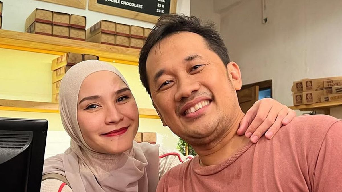 Momen Lebaran Zaskia Adya Mecca: Salat Id di Masjid Baru, Langsung Akrab dengan Warga