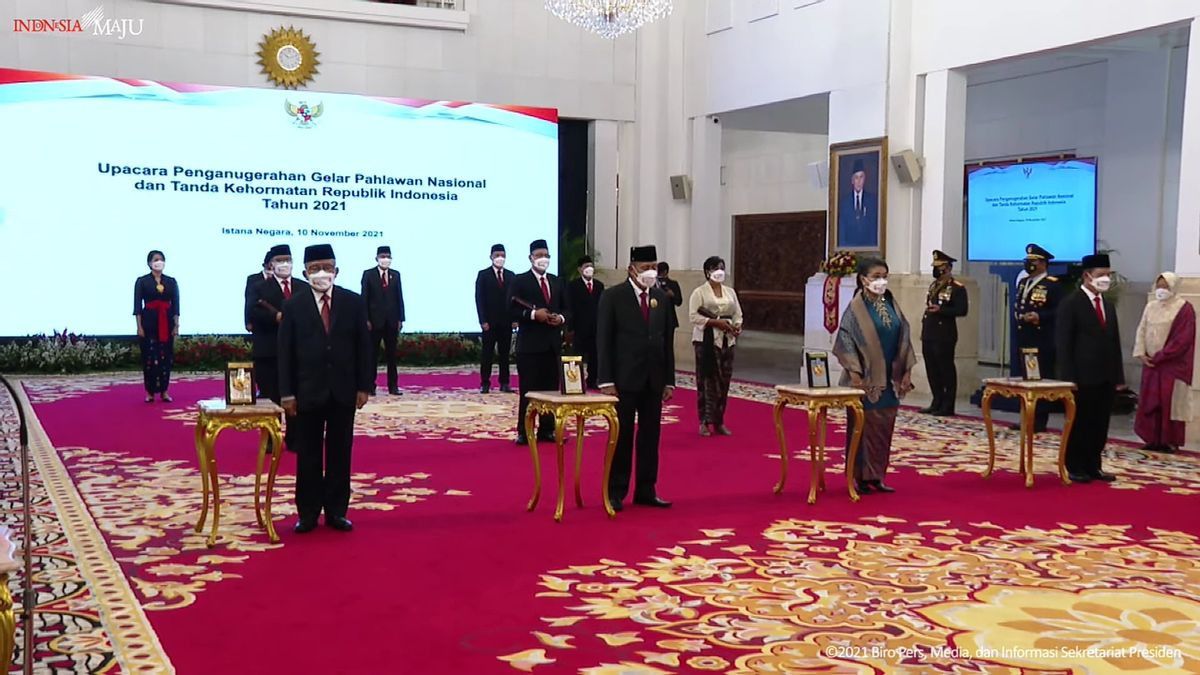 Presiden Jokowi Anugerahkan Gelar Pahlawan Nasional kepada 4 Tokoh, Ini Nama-namanya 