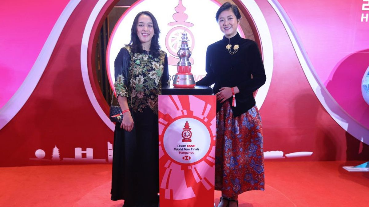 Sabar Karyaman dan Amallia Cahaya Pratiwi Curi Perhatian di Gala Dinner BWF World Tour Finals 2024