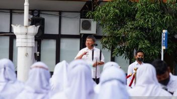 Regent Says Thousands Of Teachers In Garut Have Not Become Government Employees