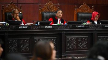 المحكمة الدستورية رفضت اختبار مواد الدولة لرسوم التعليم للمحاضرات