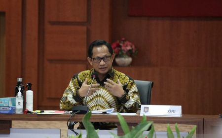 Berpengalaman di Pilkada, Mendagri Tito Minta Kepala Daerah di Aceh Netralisir Hoaks Vaksin COVID