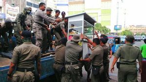 Jusuf Kalla Dukung Ahok Tertibkan PKL Tanah Abang dalam Sejarah Hari Ini, 5 Agustus 2013
