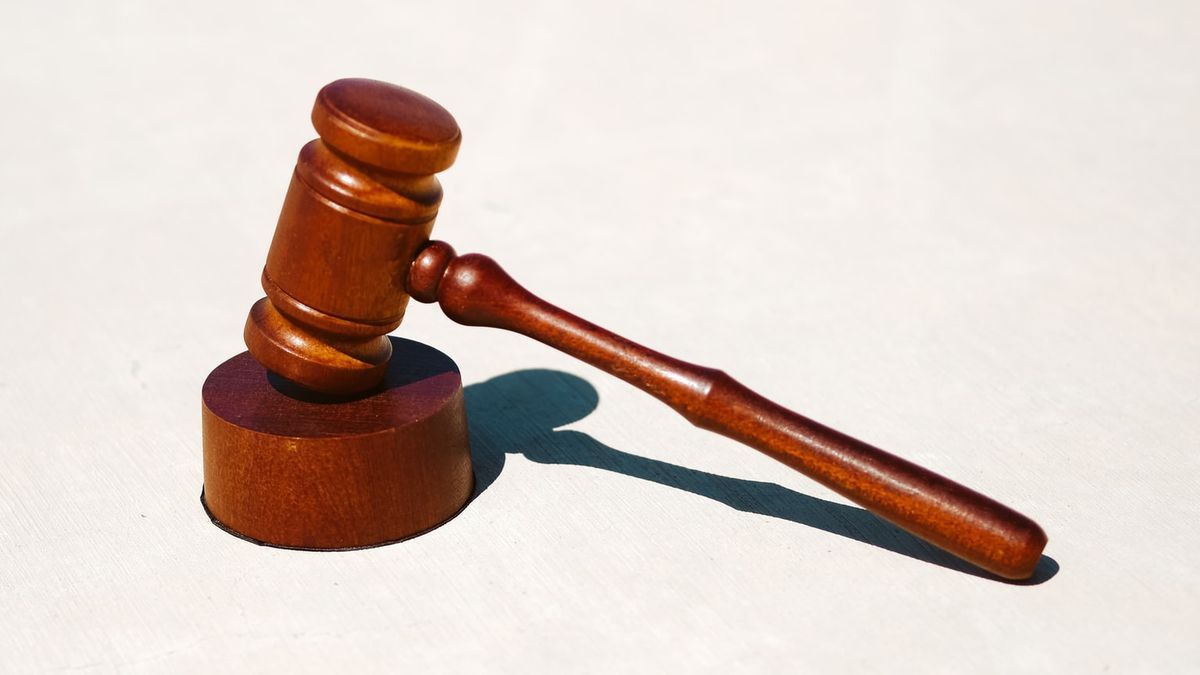 ロシアの裁判所はクリミア橋爆撃犯に終身刑を宣告