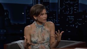 Zendaya Bicara Foto Nikah AI di Internet: Banyak yang Tertipu!