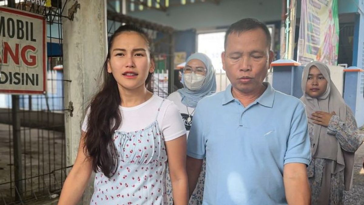 Usai Menyoblos Pilkada 2024, Ayu Ting Ting Berharap Depok Tidak Macet Lagi