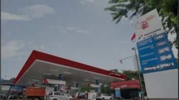 特朗普谈退出伊朗时油价再次上涨